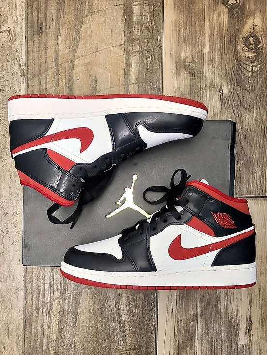 Jordan Other - Jordan Air Jordan 1 Mid (GS) ) Color Block Sneakers US 5Y Brand New